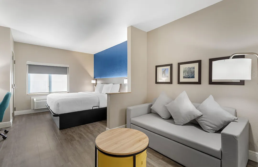 Comfort Suites West Jacksonville-1