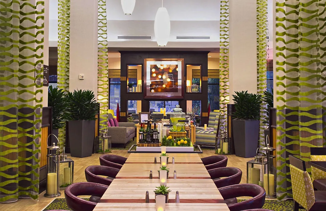 Hilton Garden Inn West Palm Beach Airport-1