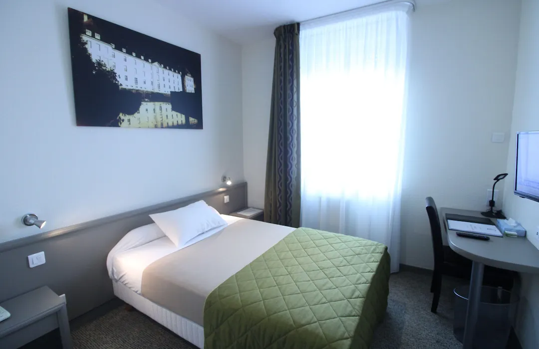 Cit'Hotel De La Cloche-1