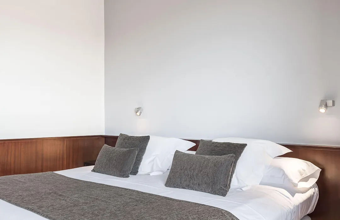 Hotel Emporda-1