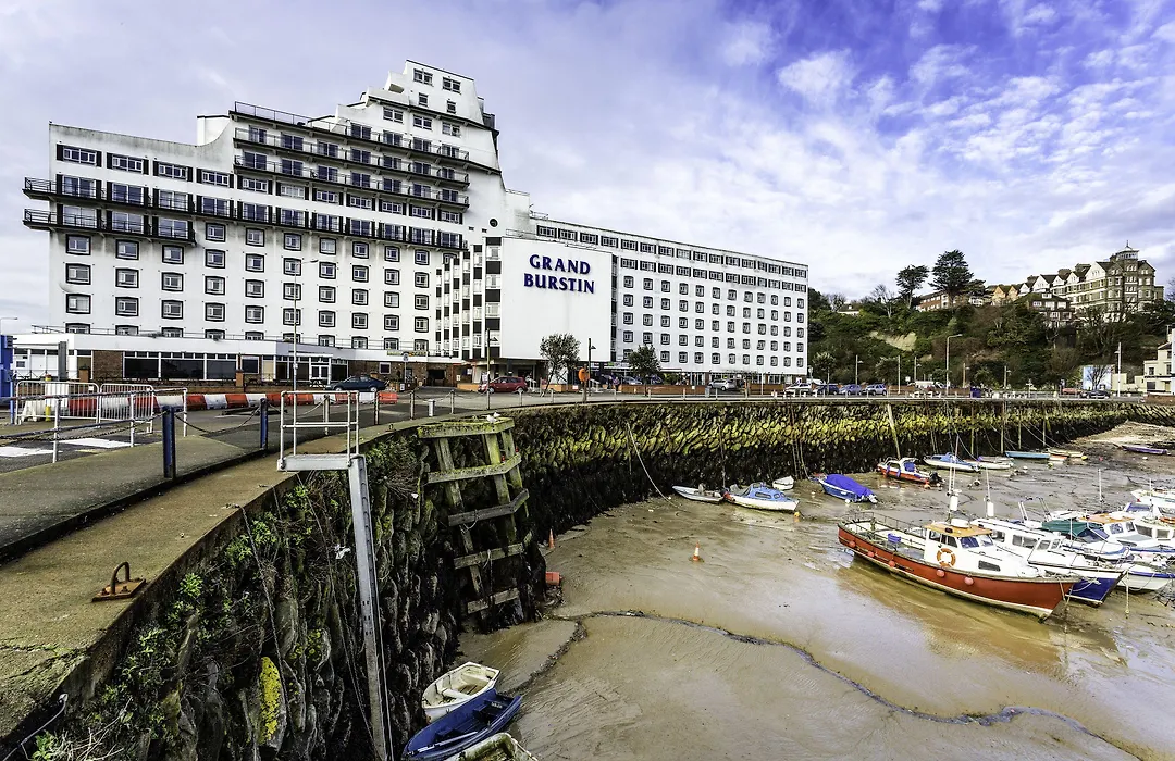 The Grand Burstin Hotel-1