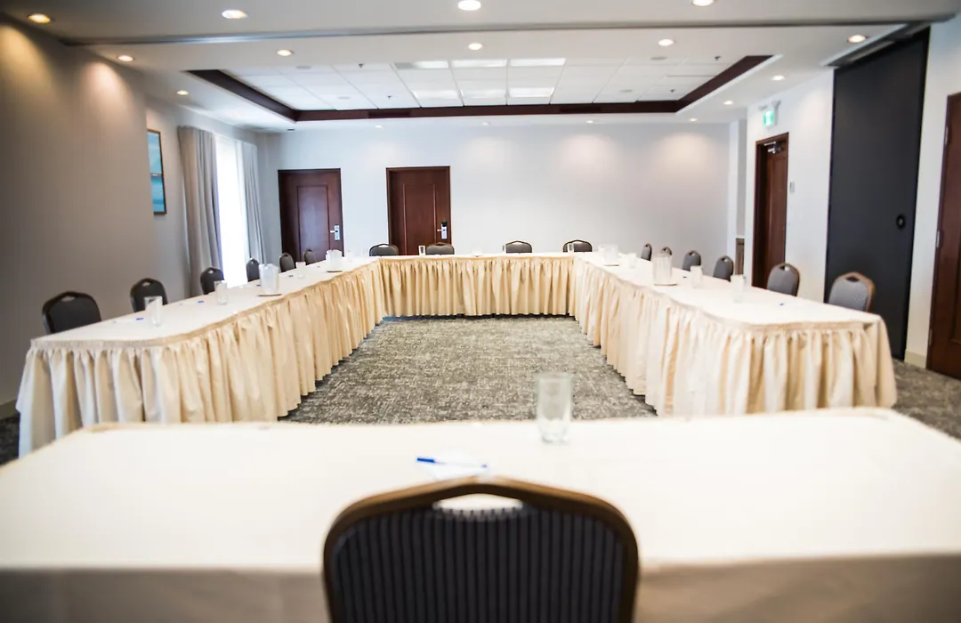 Hampton Inn & Suites Laval-1
