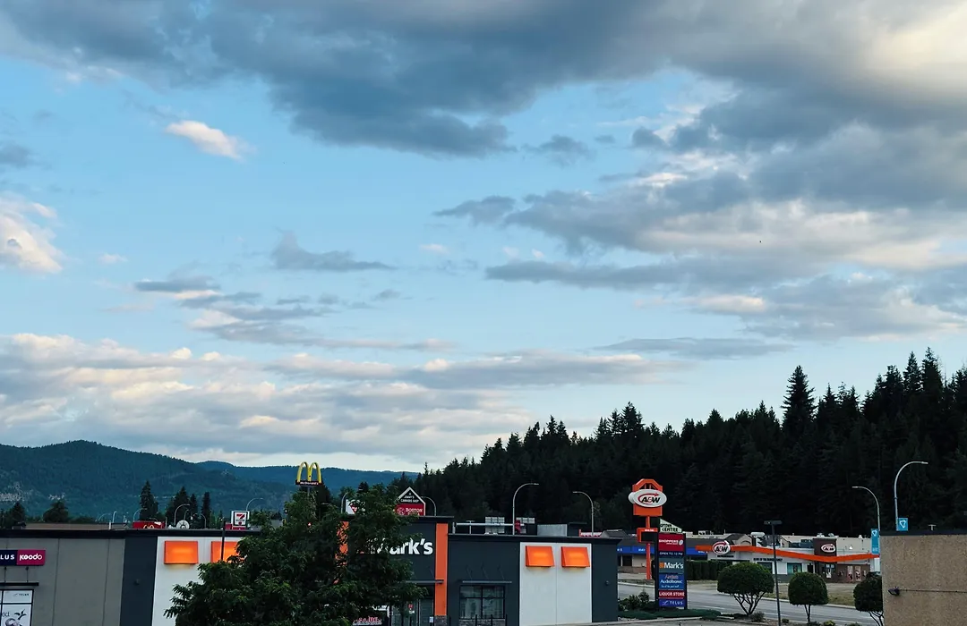 Canadas Best Value Inn & Suites-Castlegar-1