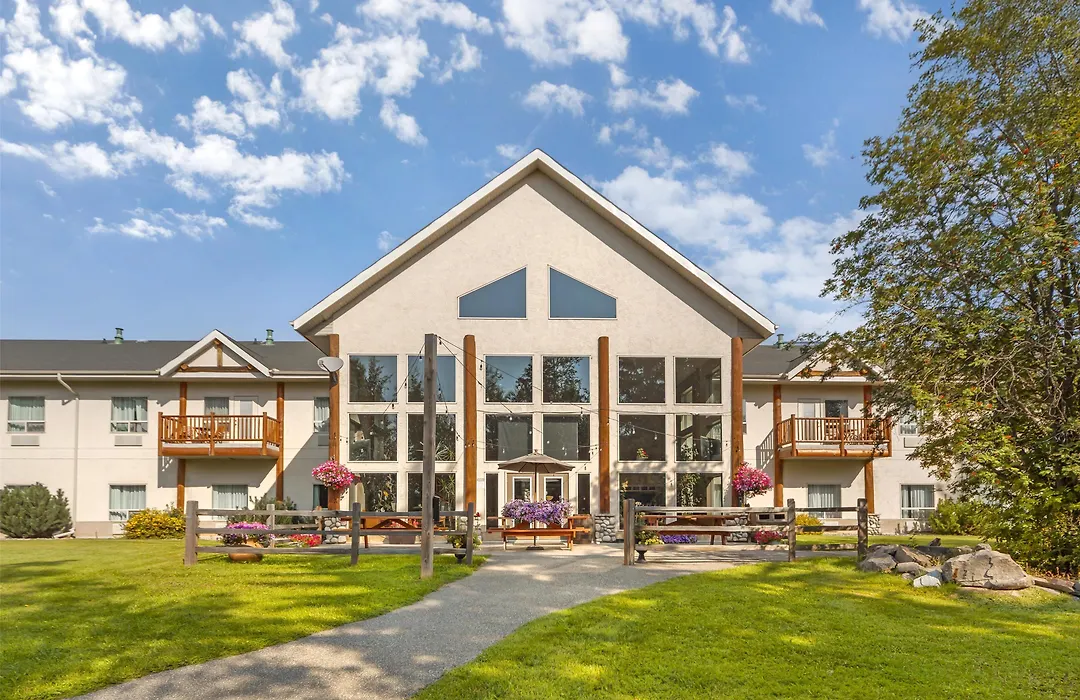 Best Western Plus Valemount Inn & Suites-1