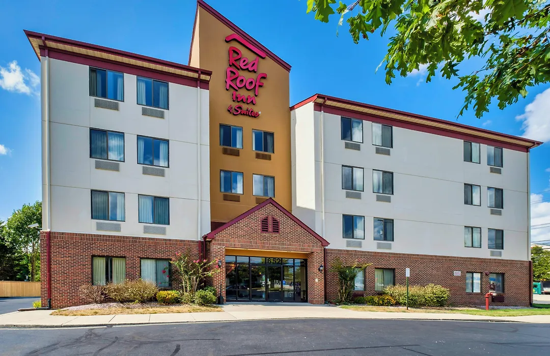 Red Roof Inn & Suites Dover Downtown-1