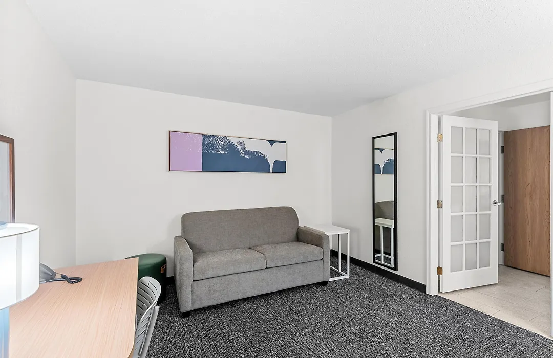 Spark By Hilton Cedar Falls-1