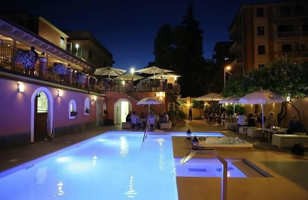 Hotel Monte Rosa-1