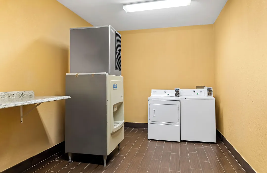 Roanoke Suites-1