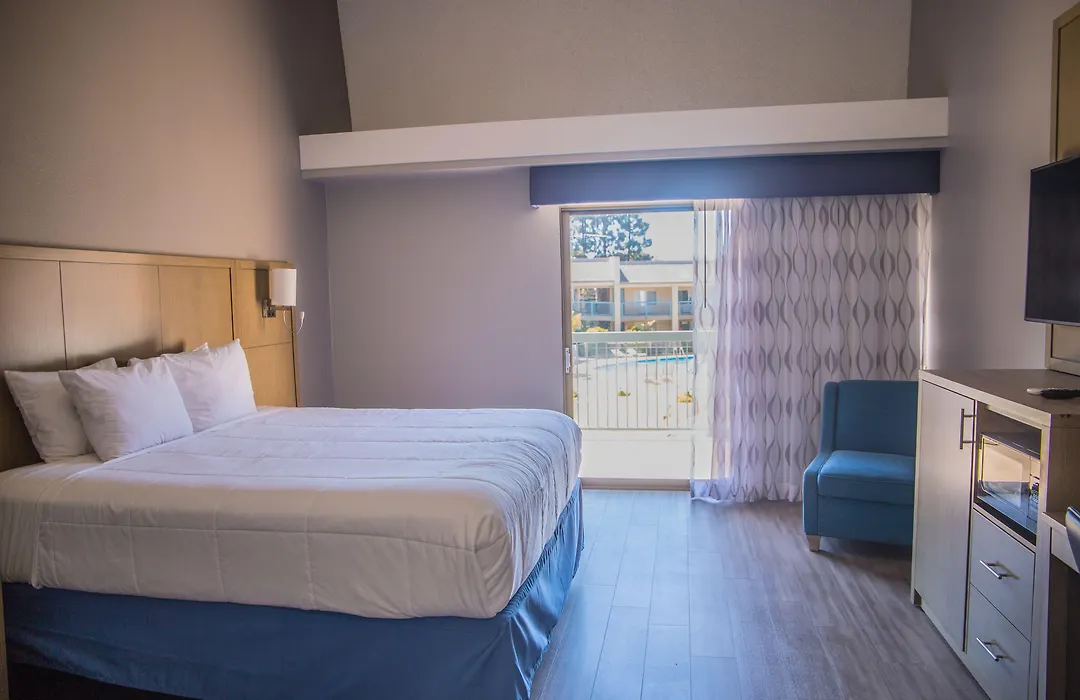 Days Inn By Wyndham Redwood City-1