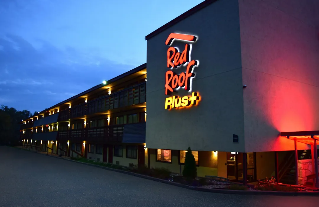 Red Roof Inn Plus+ Pittsburgh East - Monroeville-1