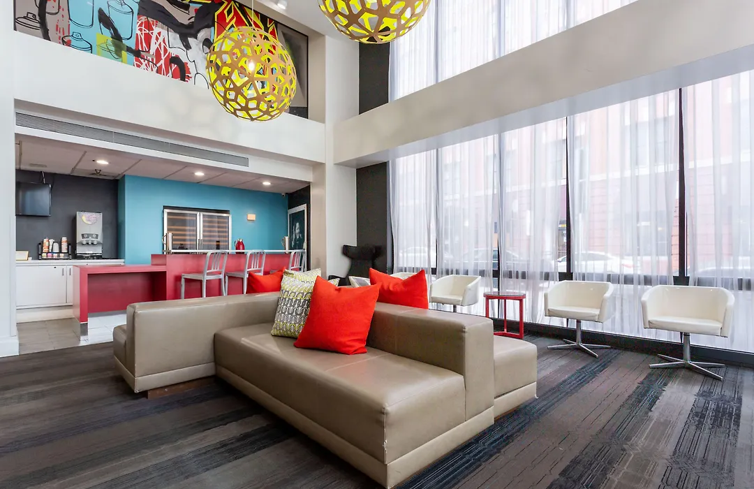 Comfort Inn & Suites Baltimore Inner Harbor-1