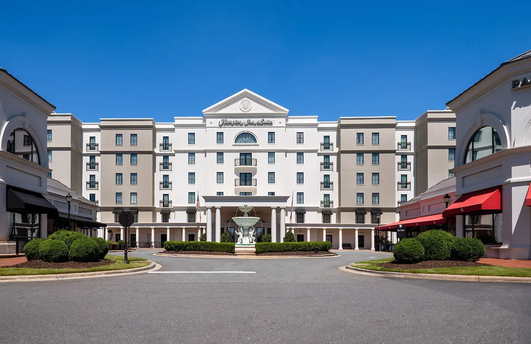 Hampton Inn & Suites South Park At Phillips Place-1