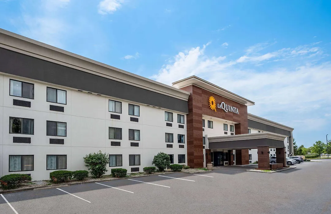 La Quinta Inn By Wyndham Indianapolis Airport Executive Dr-1