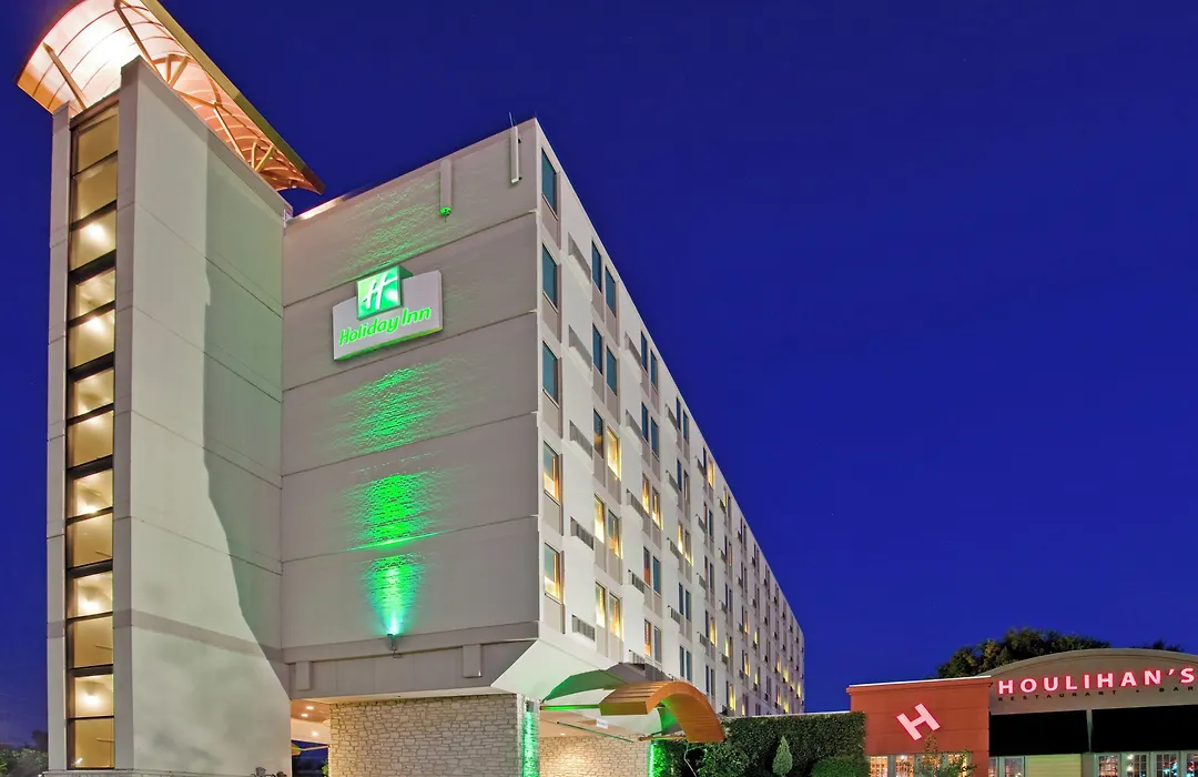 Holiday Inn At The Campus By Ihg-1