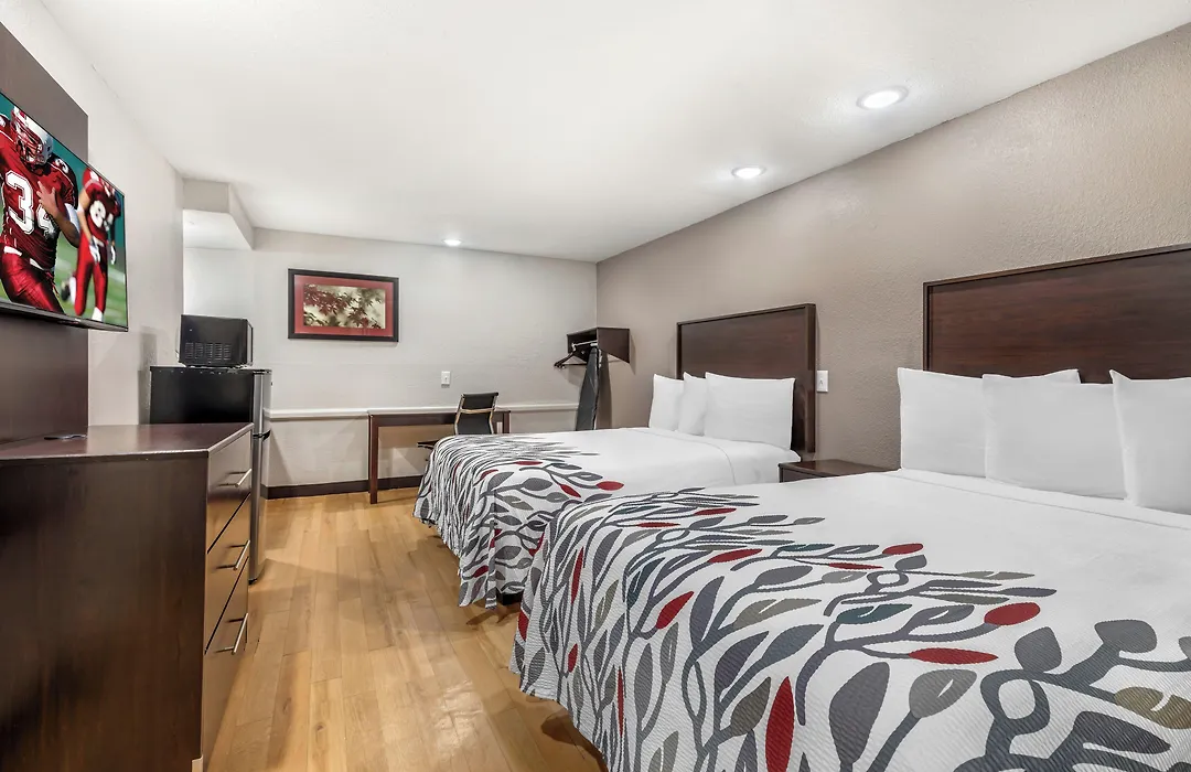 Red Roof Inn North Dallas - Park Central-1