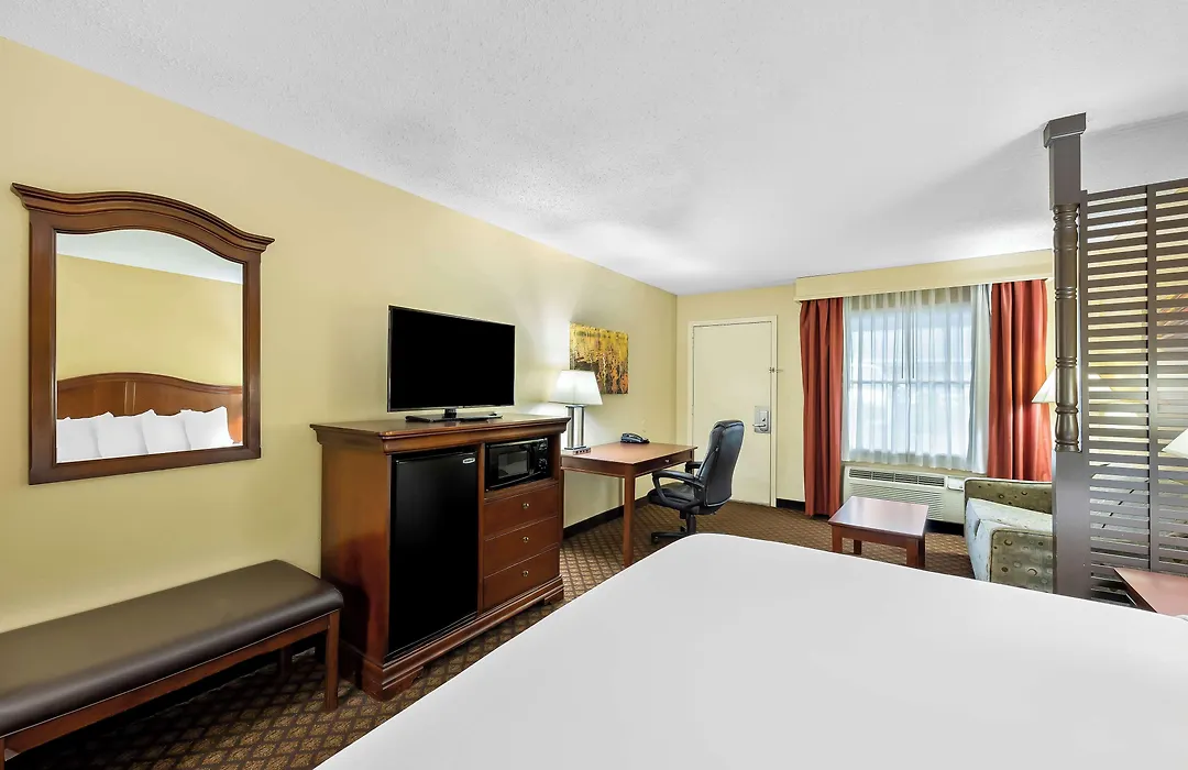 Best Western Coach House-1