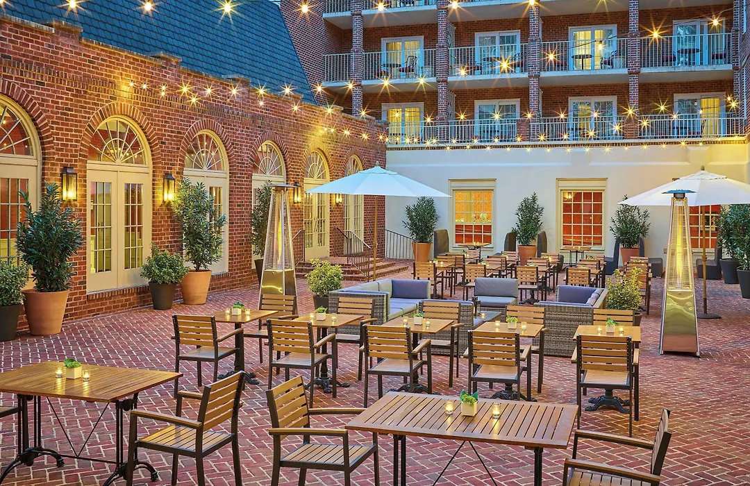The Alexandrian Old Town Alexandria, Autograph Collection-1