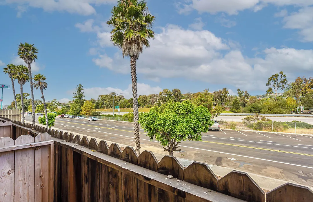 Aloha Inn-1