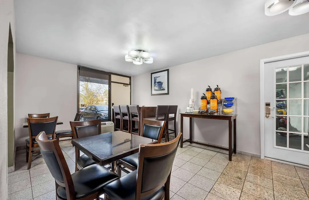 Days Inn By Wyndham Raleigh Midtown-1