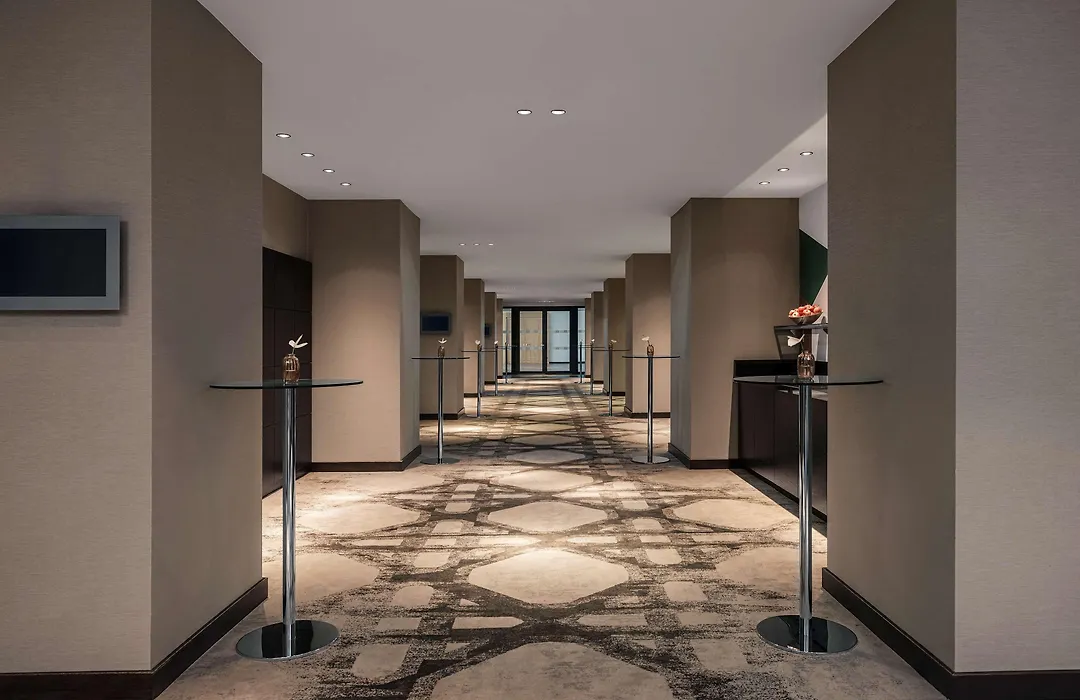Hilton Vienna Waterfront-1