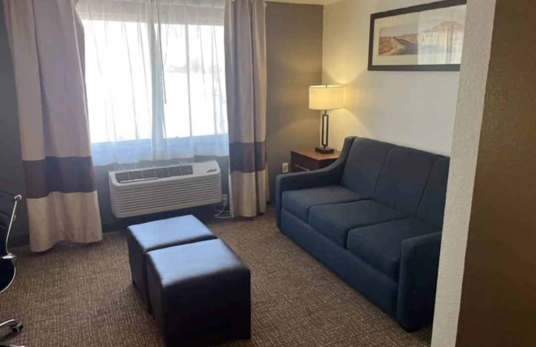 Comfort Inn & Suites Phoenix North - Deer Valley-1