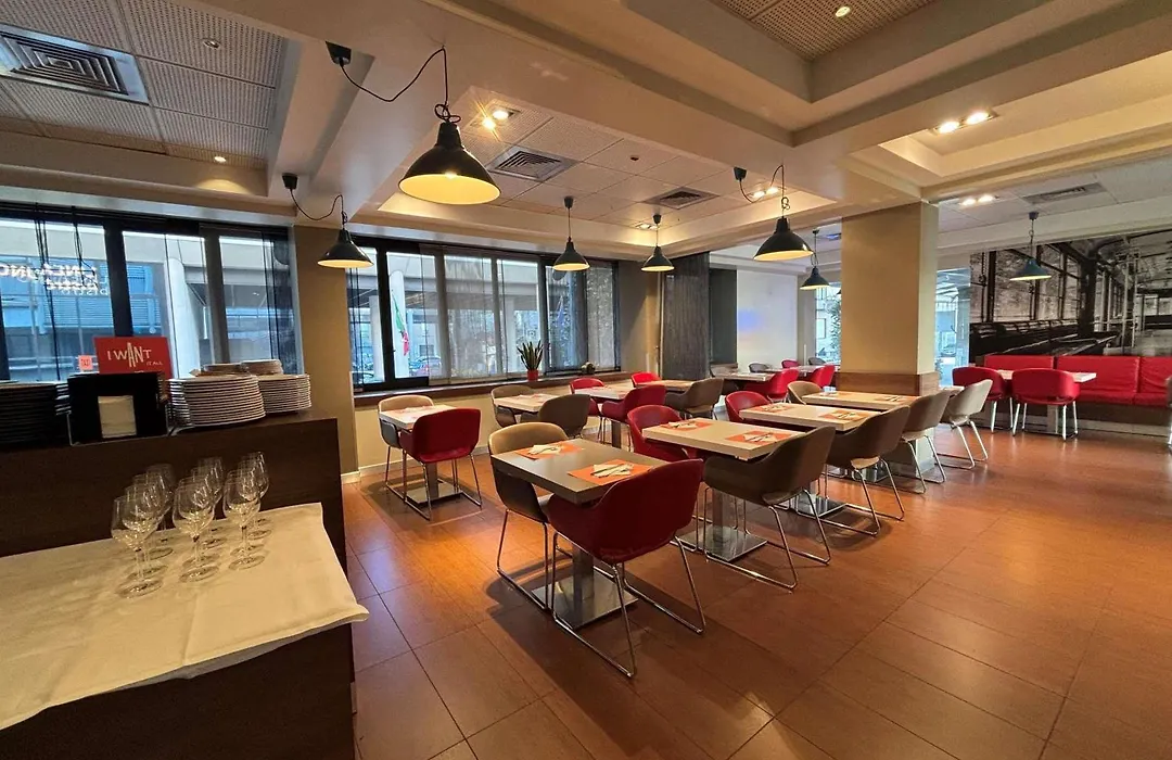 Ibis Milano Centro-1