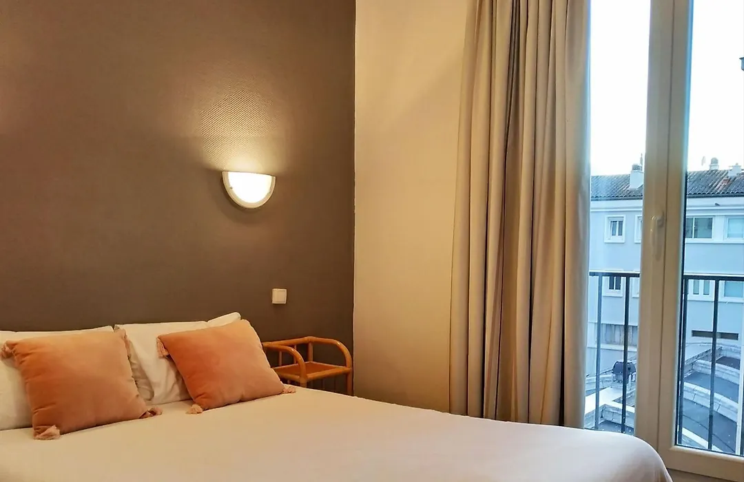 Brit Hotel Hermitage-1