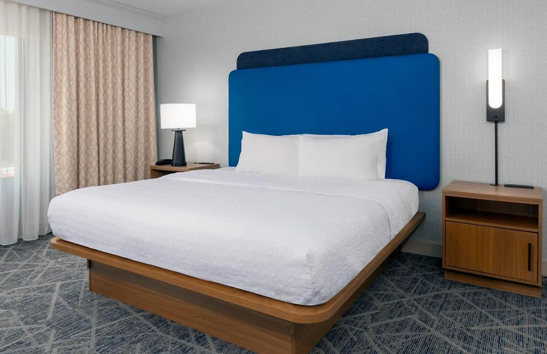Hampton Inn & Suites Springfield Downtown-1