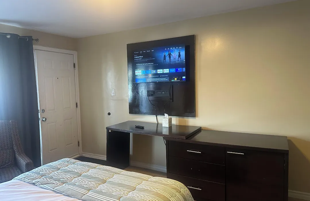 American Plaza Motel-1