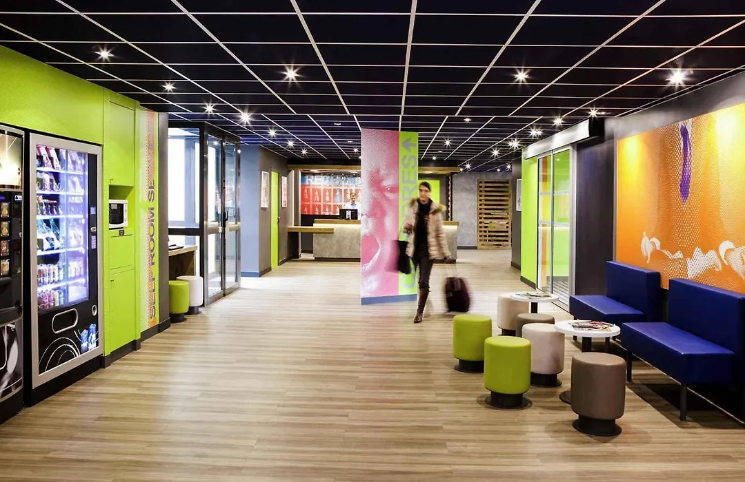 ibis budget Grigny Centre-1