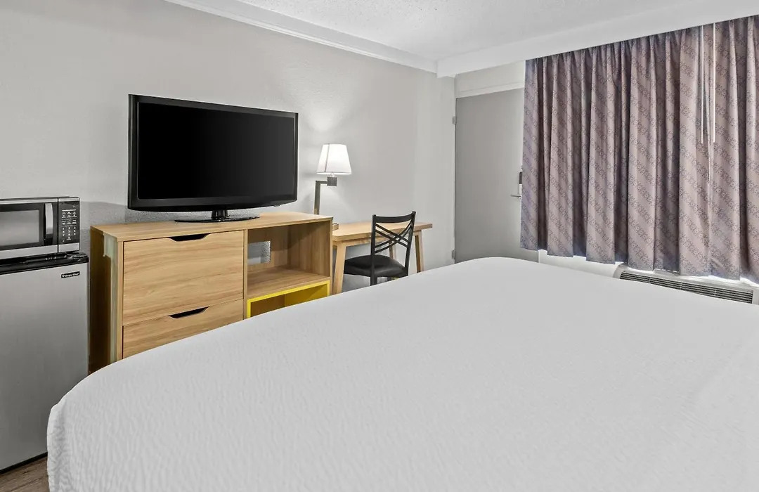 Days Inn By Wyndham Hillsboro Tx-1
