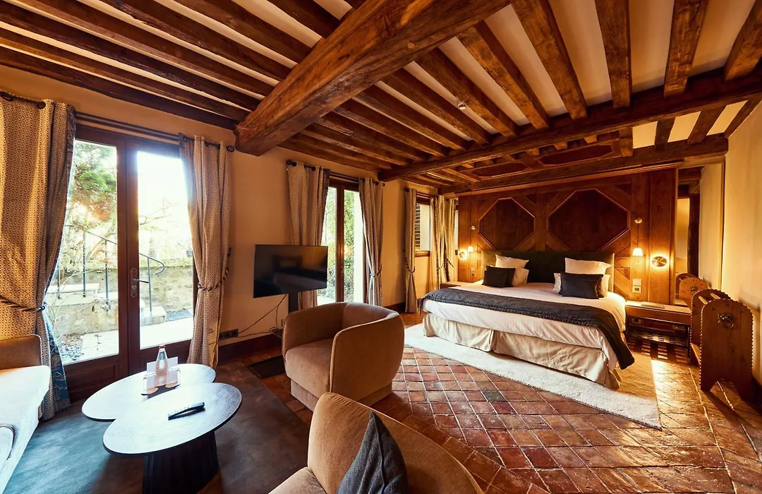 Relais Bernard Loiseau-1