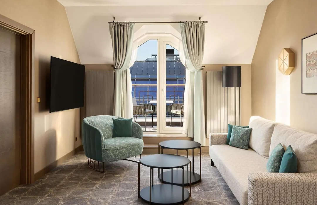 Hilton Vienna Plaza-1