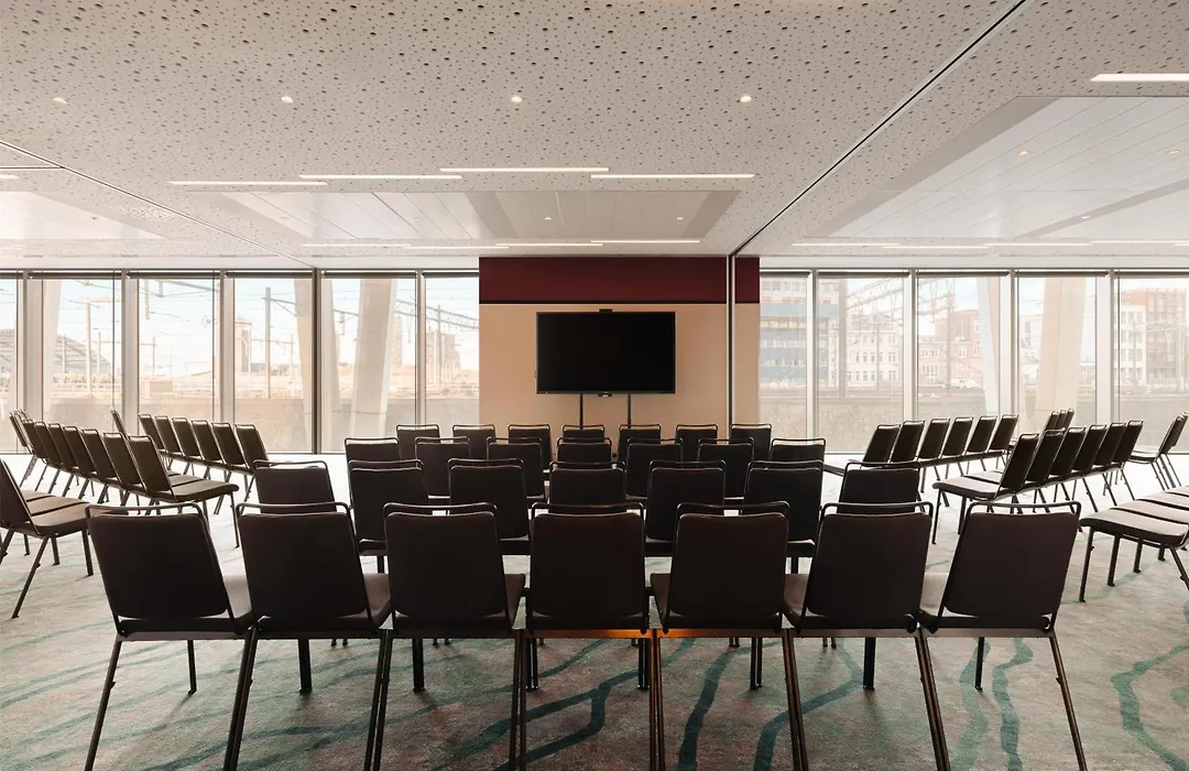Doubletree By Hilton Amsterdam Centraal Station-1