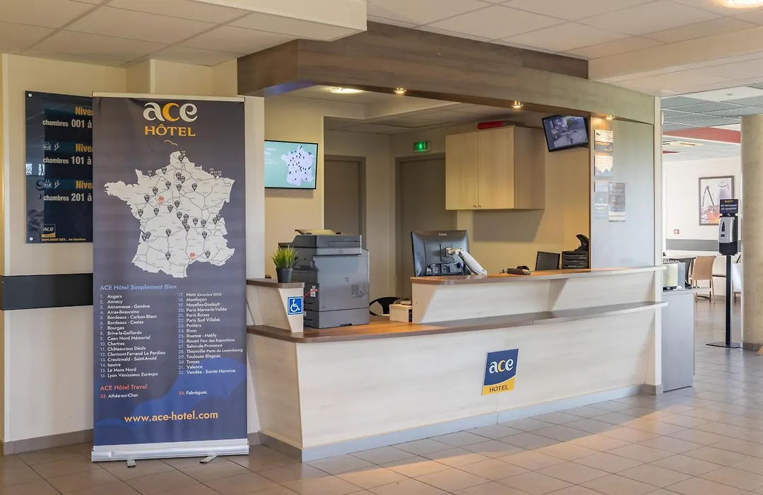 Ace Hotel Chateauroux-1