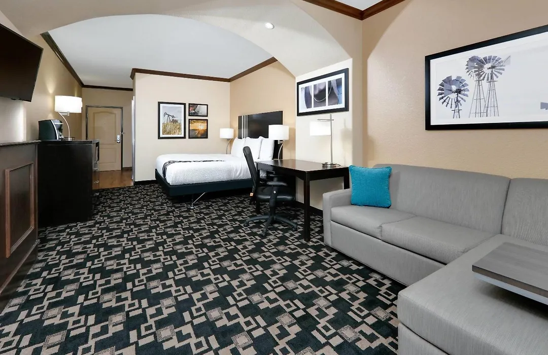 La Quinta By Wyndham Big Spring-1
