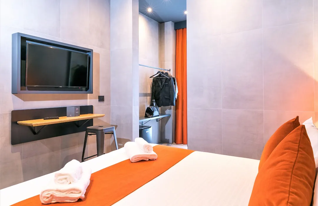 J24 Hotel Milano-1
