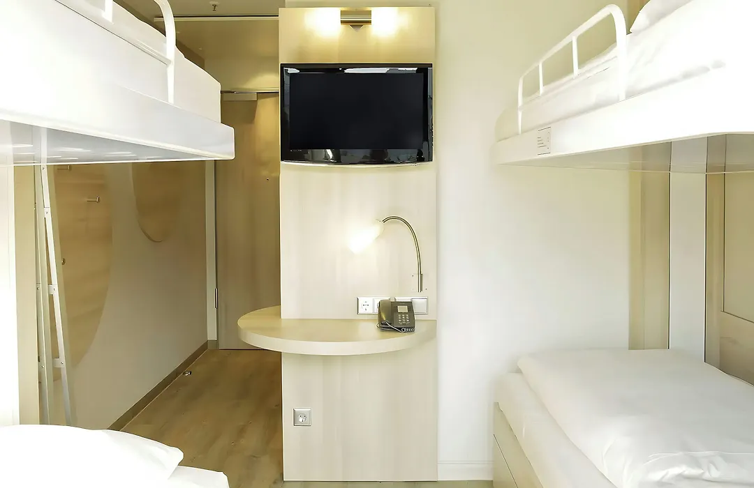 Leonardo Smart Hotel Berlin Alexanderplatz-1
