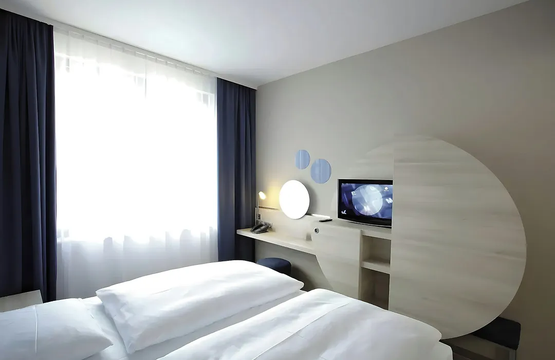 Leonardo Smart Hotel Berlin Alexanderplatz-1
