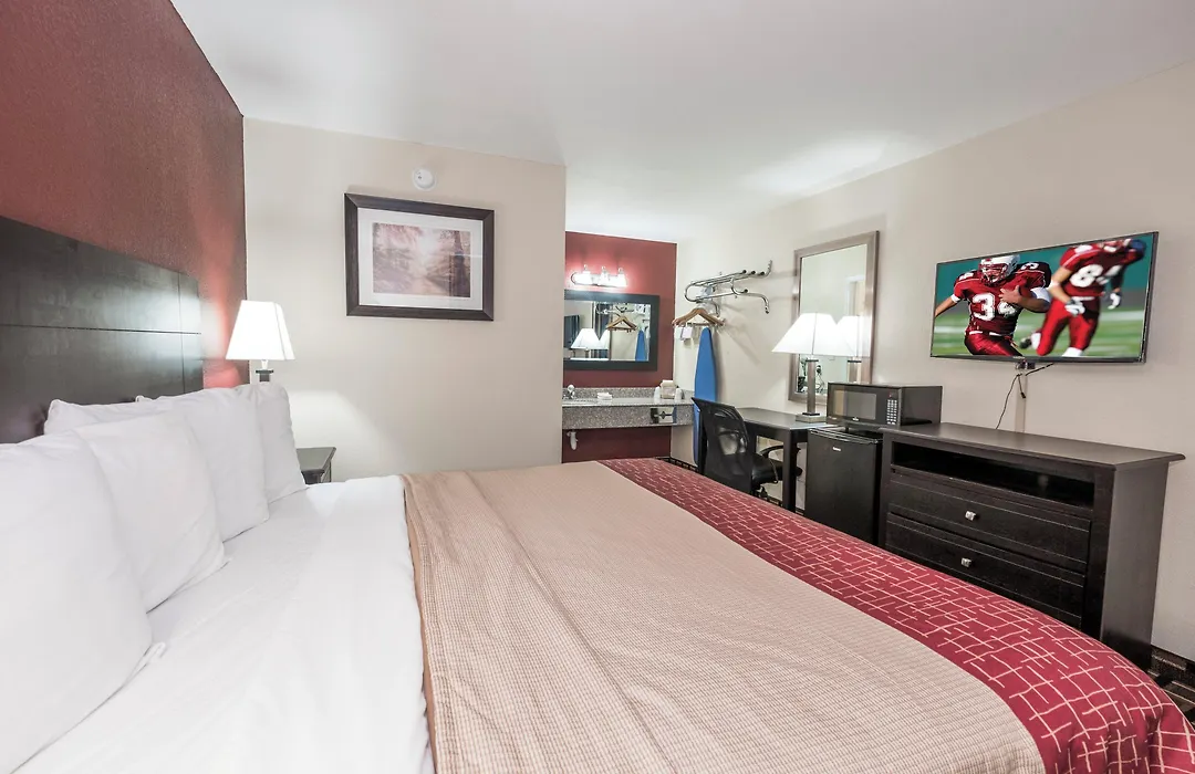 Red Roof Inn Mobile - Midtown-1