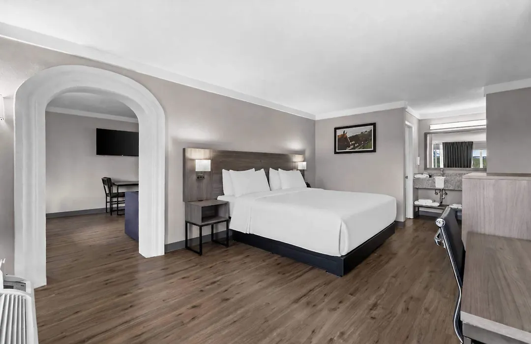 Quality Inn & Suites Ocala I-75-1