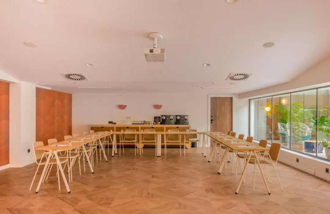 Ibis Styles Sevilla City Santa Justa-1