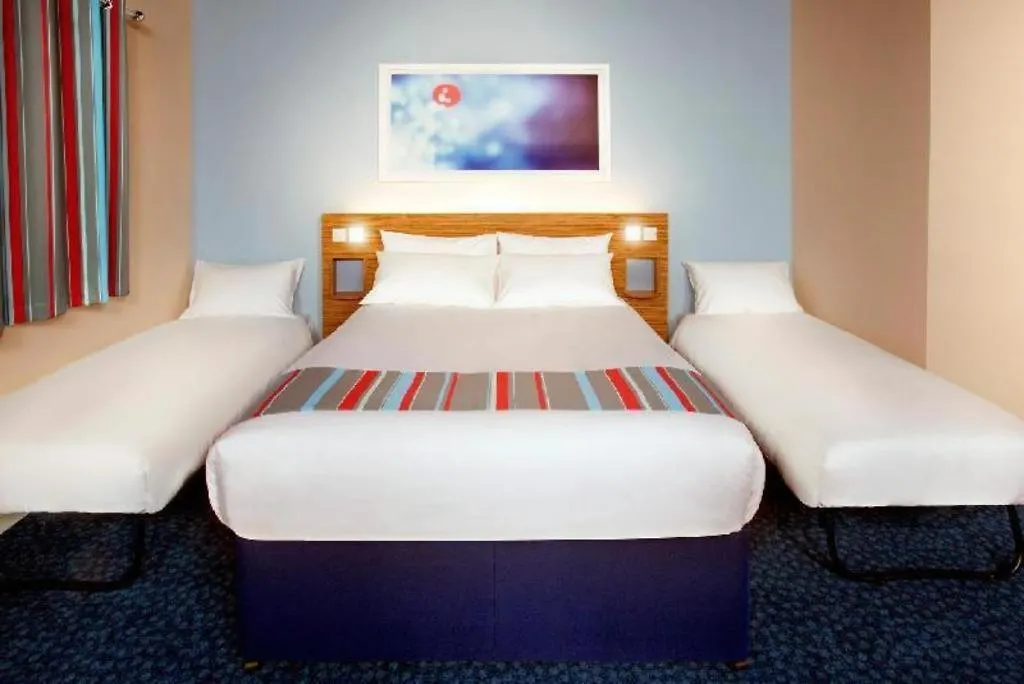 Travelodge Aberdeen Bucksburn-1