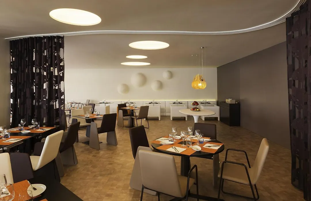 Novotel Setubal-1