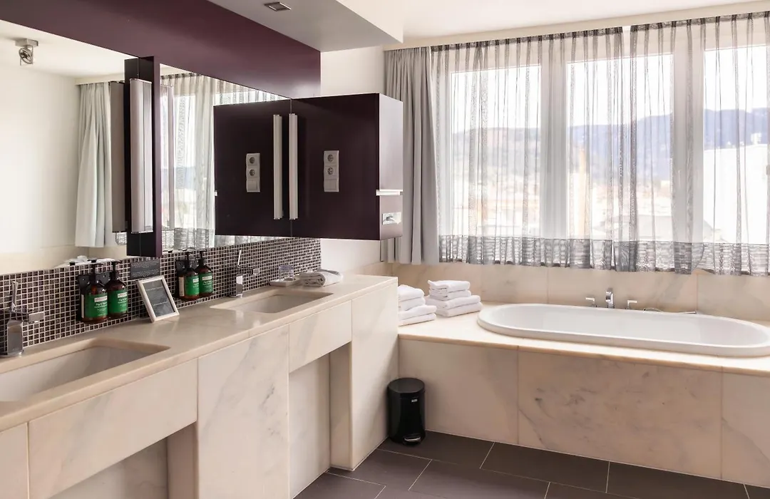 Voco Villach By Ihg-1