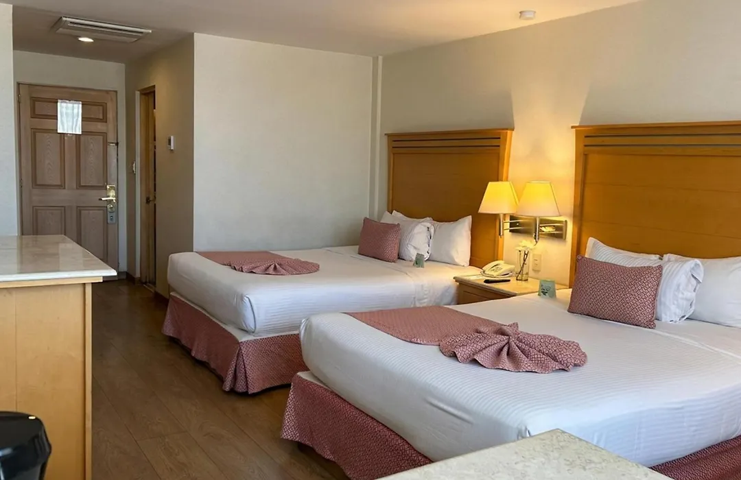 Wyndham Garden Tijuana Palacio Azteca-1