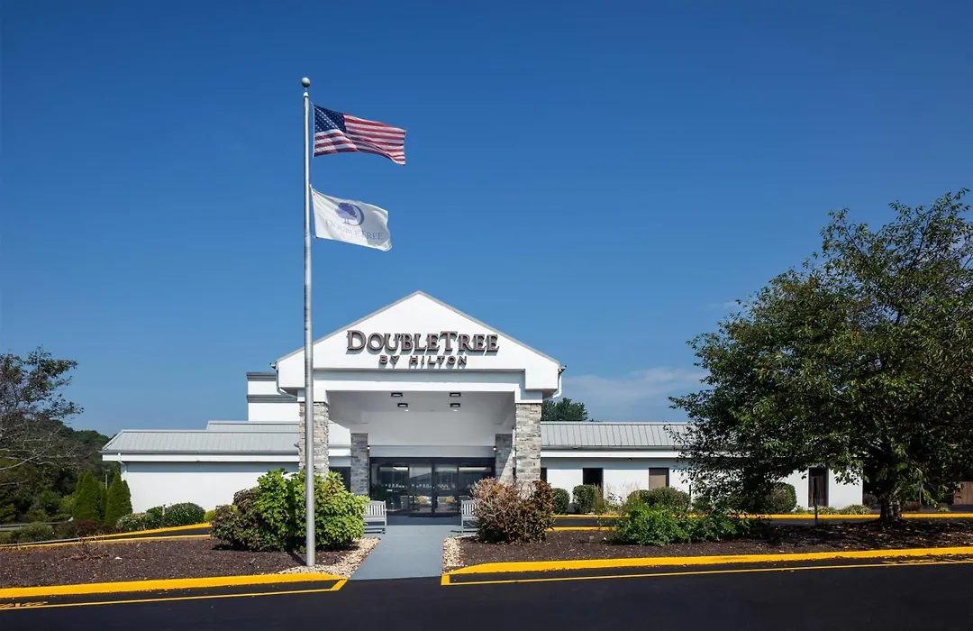 Doubletree By Hilton Washington Meadow Lands Casino Area-1