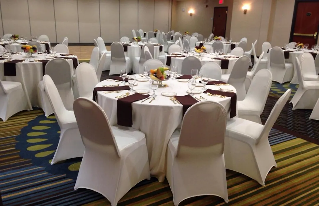 Holiday Inn Express Hotel & Suites - Belleville Area By Ihg-1