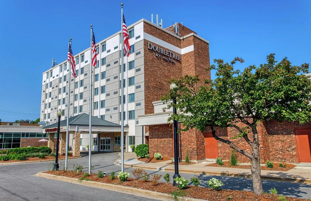 Doubletree By Hilton Neenah-1