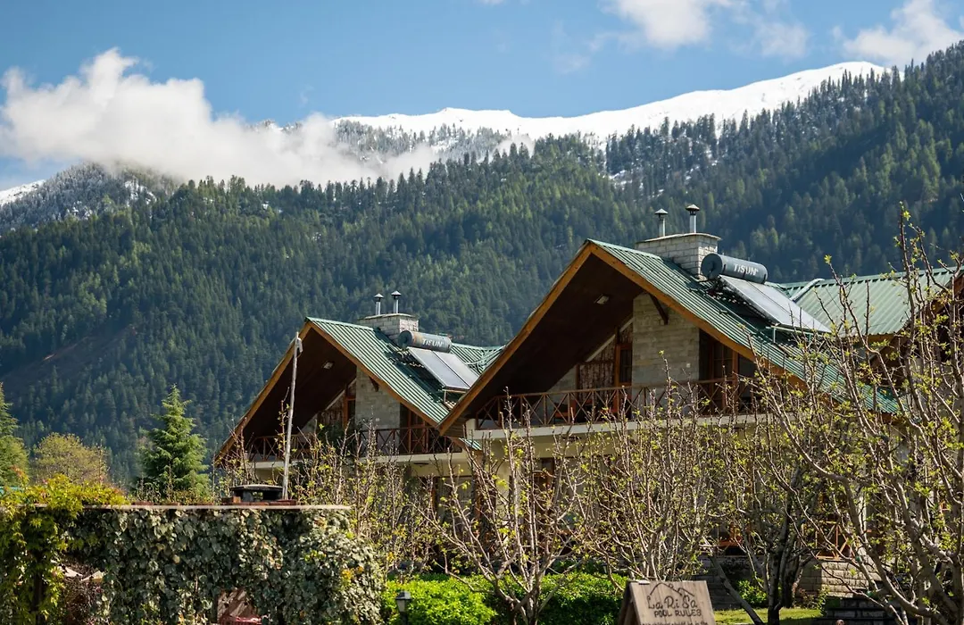 Larisa Resort Manali-1